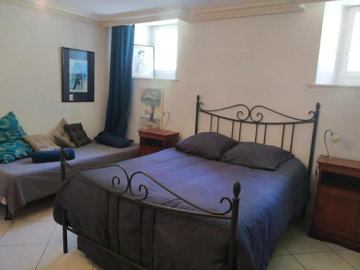 Bed and Breakfast Qui Vivra Verra Le Mesnil-Amey Exterior foto