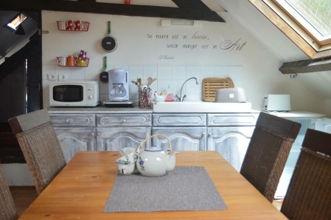 Bed and Breakfast Qui Vivra Verra Le Mesnil-Amey Exterior foto